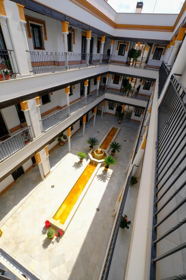 Patio Rialto Apartment Sevilla Bagian luar foto